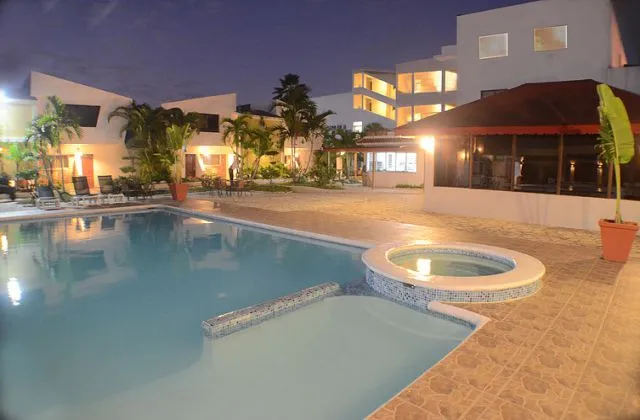 Hotel Tropicana Santo Domingo Este piscina
